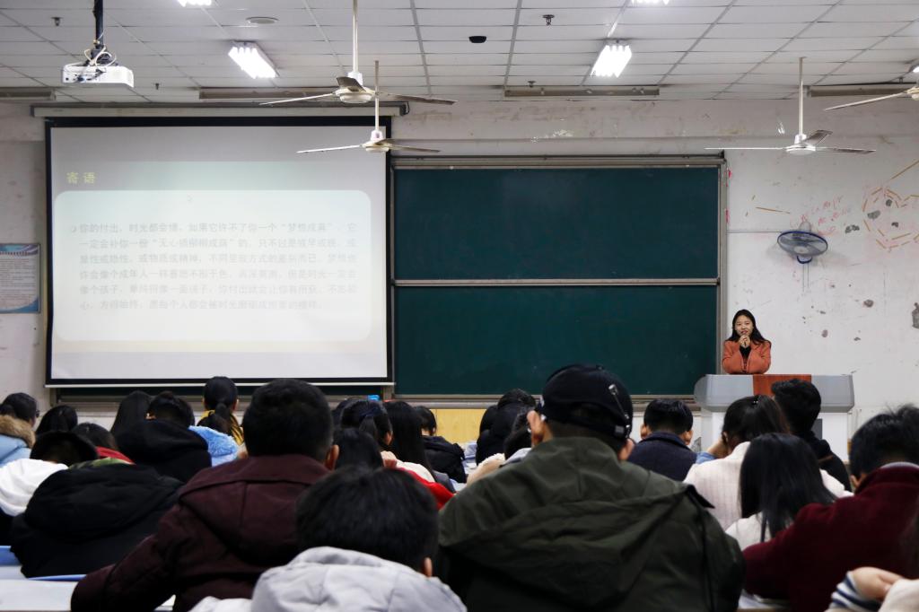 往届优秀通讯员宋梦妍作经验分享