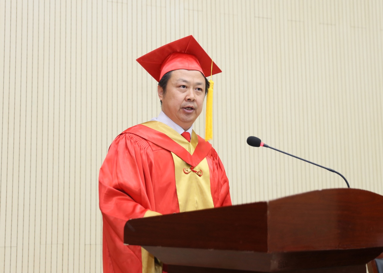 院长刘鸣韬讲话