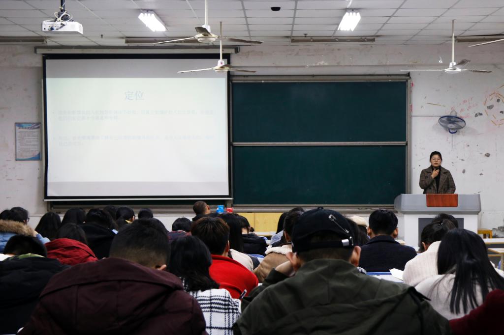 往届优秀通讯员郭耀丹作经验分享