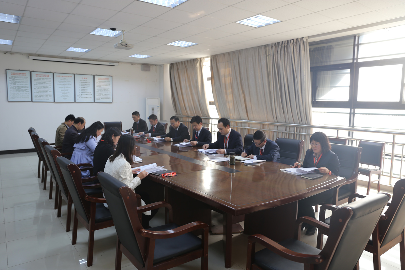 各代表团团长集中汇报